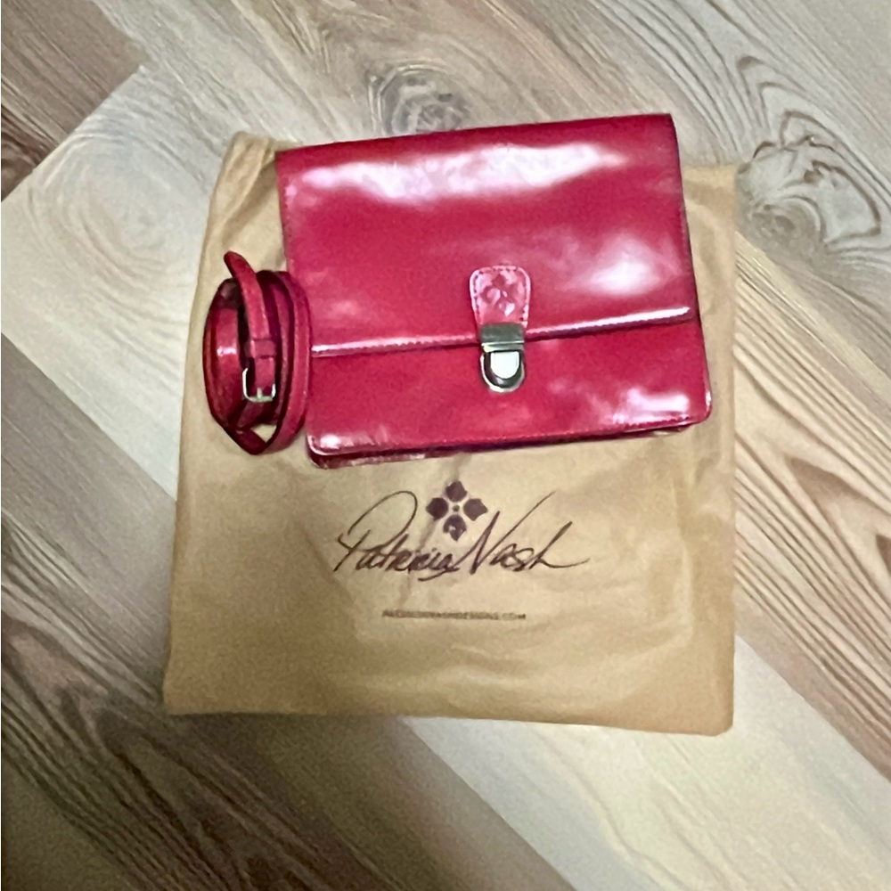 Patricia Nash Red Crossbody Bag - Picture 2 of 7